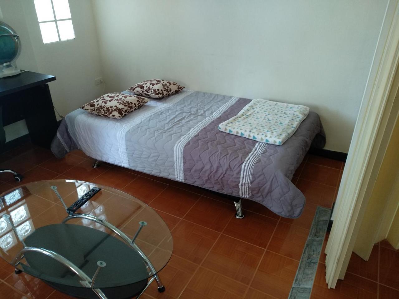 Right On The Beach House Villa Taling Ngam  Bagian luar foto