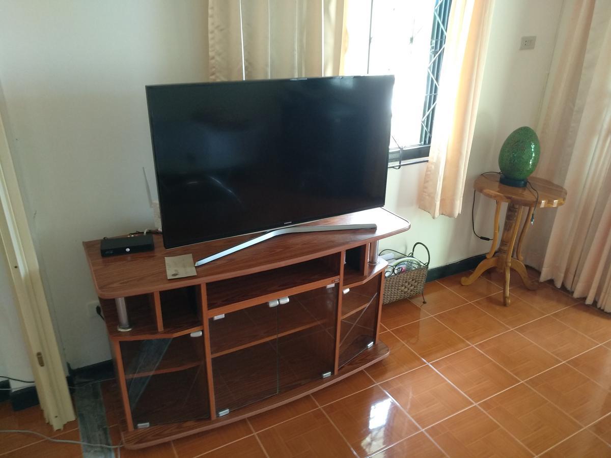 Right On The Beach House Villa Taling Ngam  Bagian luar foto